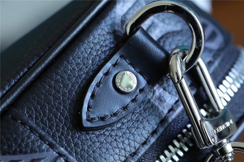 Franco Shops - Louis Vuittons  - 10297