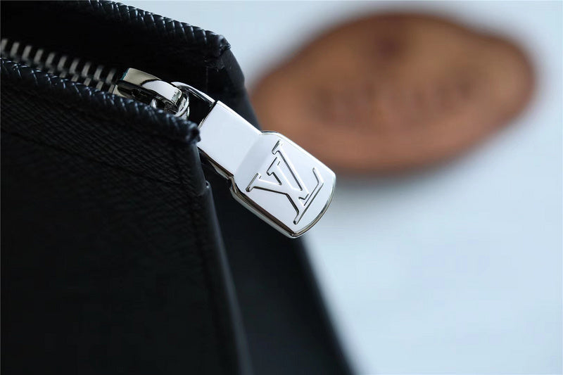 Franco Shops - Louis Vuittons  - 10937