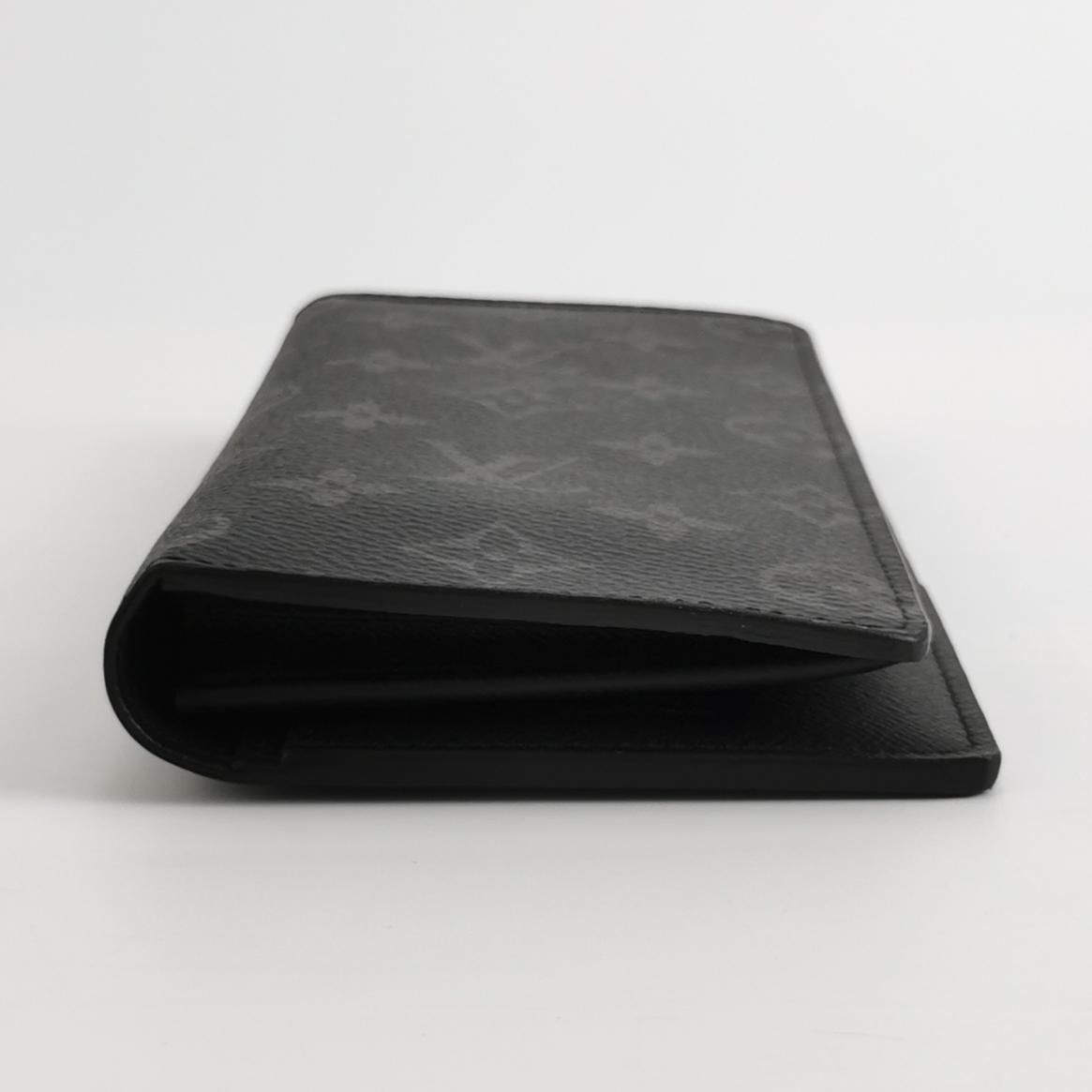 Louis Vuitton Brazza Monogram Wallet 250501781174257