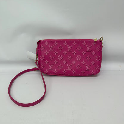 Handbag Luxury Designer By Louis Vuitton  Size: Medium