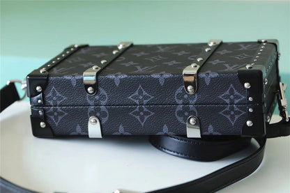 Franco Shops - Louis Vuittons  - 9935