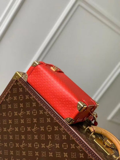 Franco Shops - Louis Vuittons  - 15600