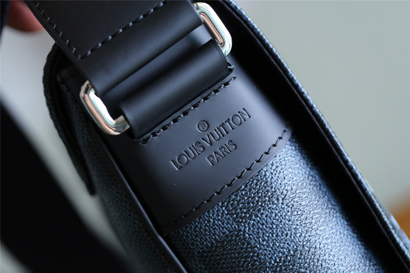 Franco Shops - Louis Vuittons  - 10412