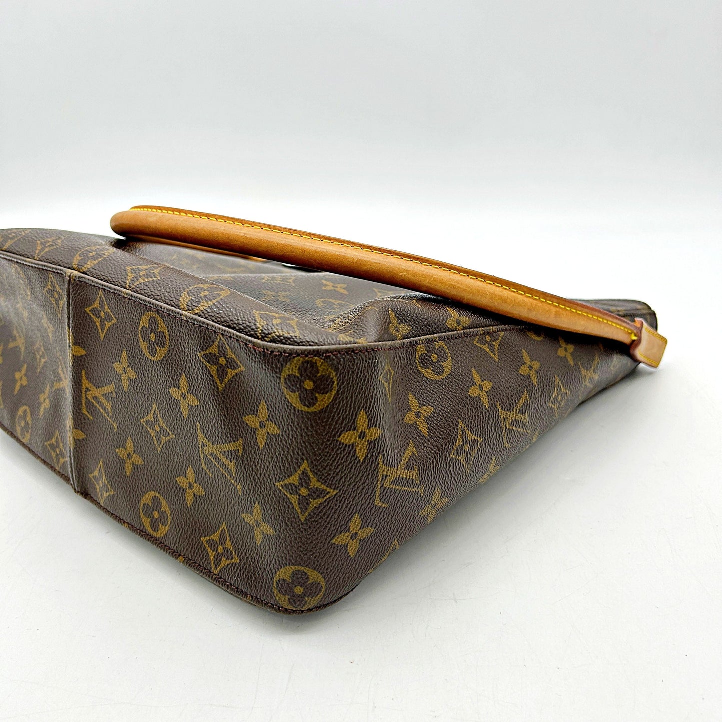 LOUIS VUITTON Monogram Looping GM  AF836