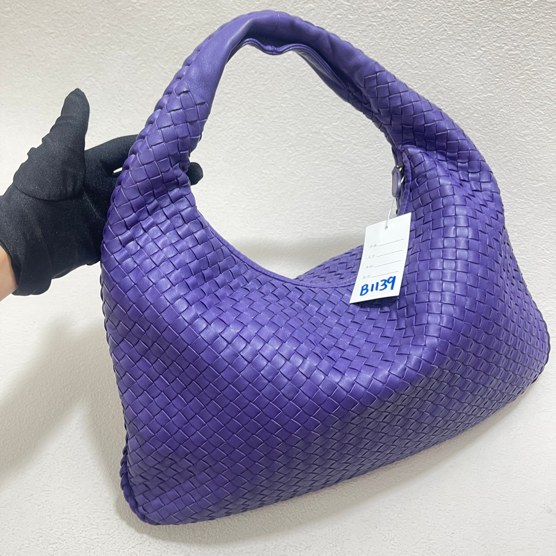 Bottega Veneta Hobo Bag Large Leather Purple 47cm