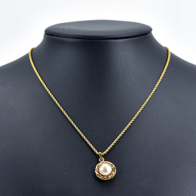 Chanel Faux Pear Pendant Necklace Metal Necklace R00787 in Good condition