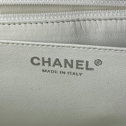 Classic Single Flap Jumbo Bag in White Caviar with SHW