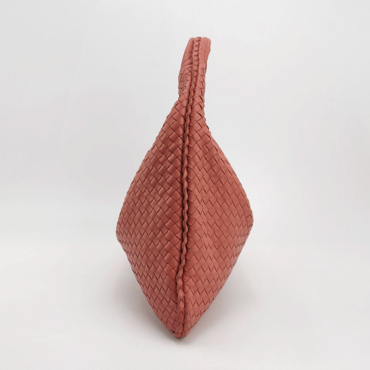 Bottega Veneta Veneta Hobo Medium Coral Intrecciato Leather Bag 47cm