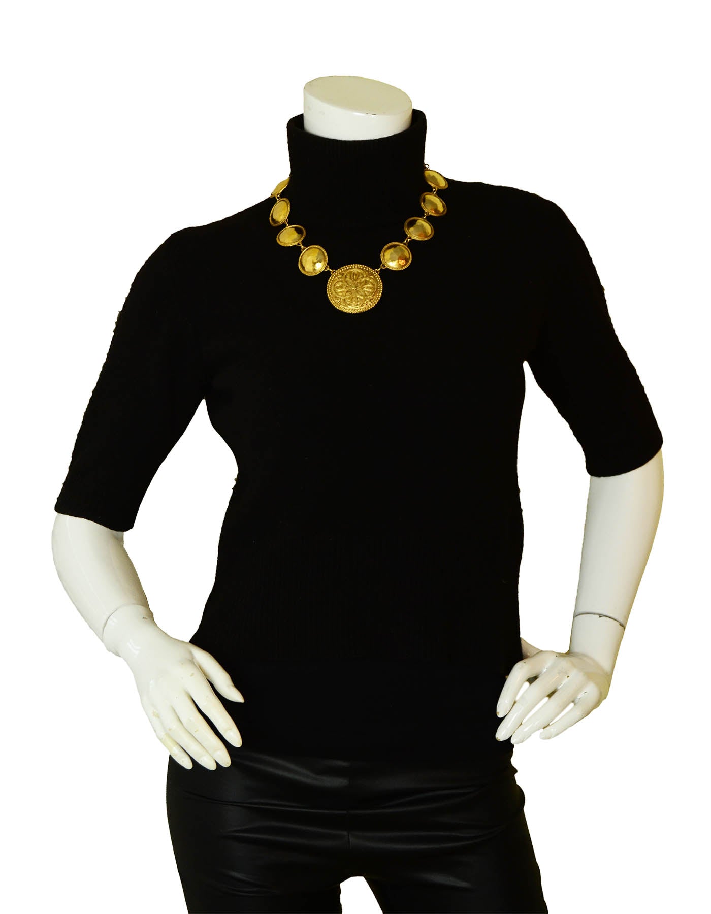 Chanel '80s Vintage Goldtone Hammered Necklace w. CC Pendant