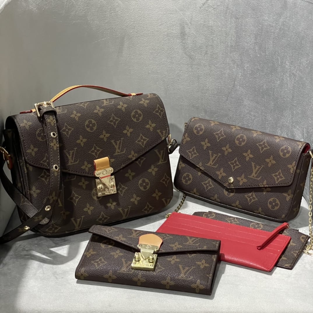 Louis Vuitton POCHETTE MÉTIS Handbag Sets