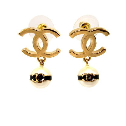 CHANEL Pierce metal gold