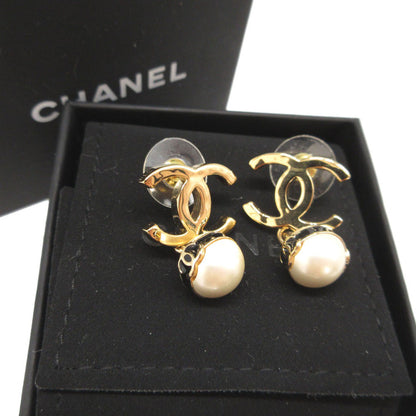 CHANEL Pierce metal gold