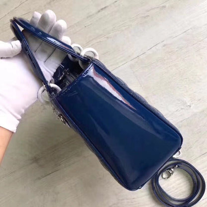 DR024   9.5x7.9x4.3inch