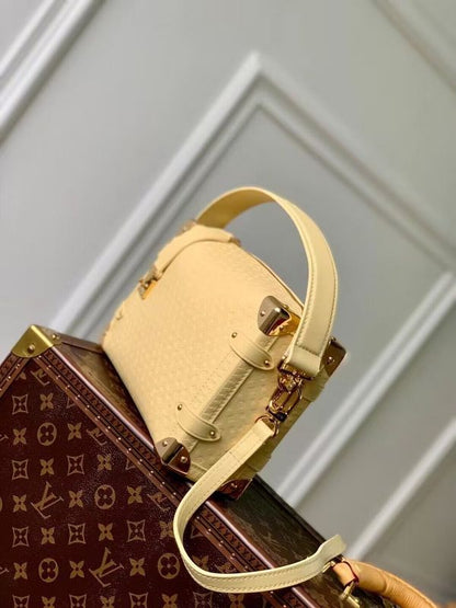 Franco Shops - Louis Vuittons  - 15601