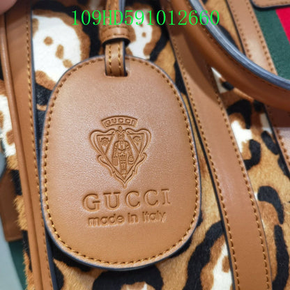 Gucci Bags - The Tote   981