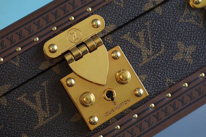 Franco Shops - Louis Vuittons  - 9532
