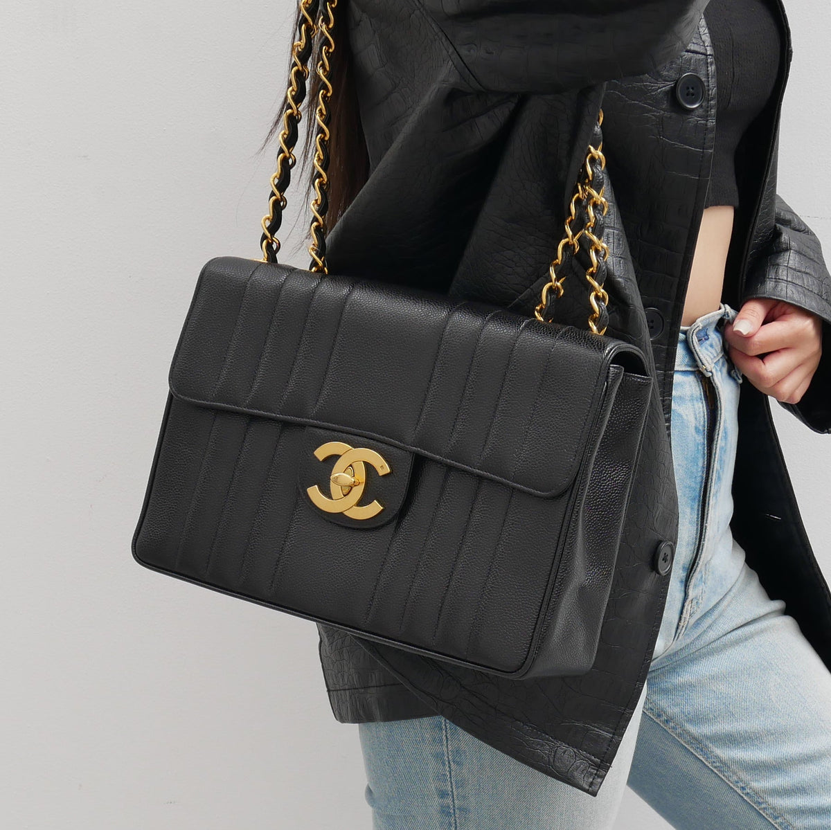 Chanel * 1994-1996 Black Caviar Jumbo Vertical Stith Classic Flap