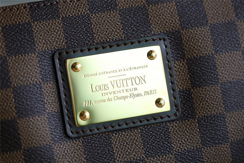 Franco Shops - Louis Vuittons  - 9377