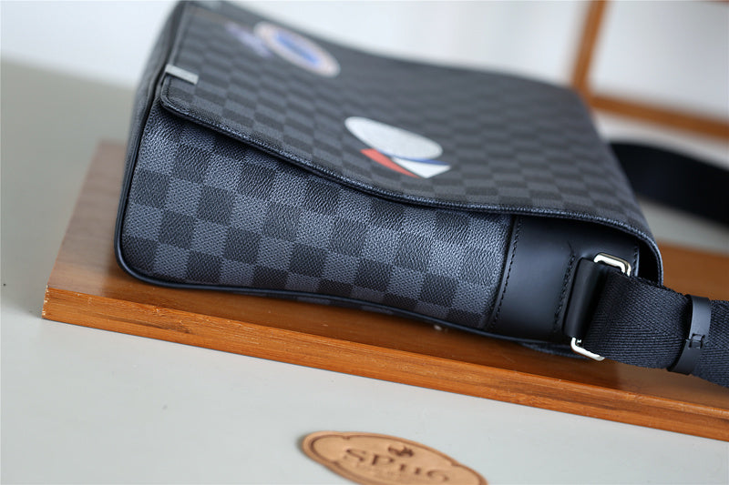 Franco Shops - Louis Vuittons  - 10414
