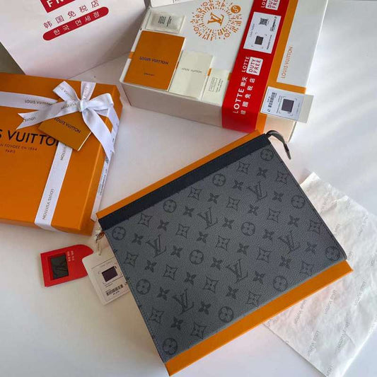 The Franco Shops - Louis Vuittons  - 12023