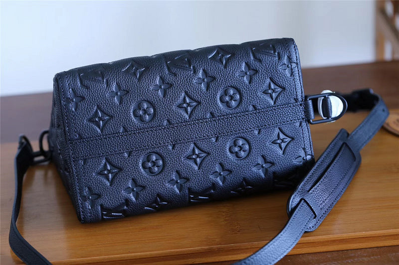 Franco Shops - Louis Vuittons  - 10419