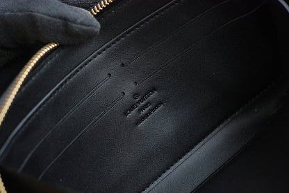 Franco Shops - Louis Vuittons  - 9408