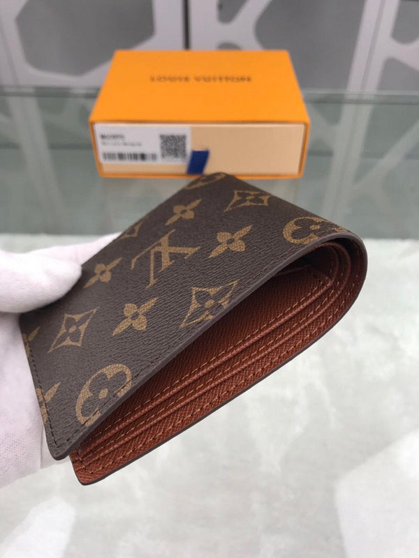 Franco Shops - Louis Vuittons  - 10851