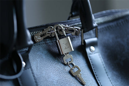 Franco Shops - Louis Vuittons  - 9449