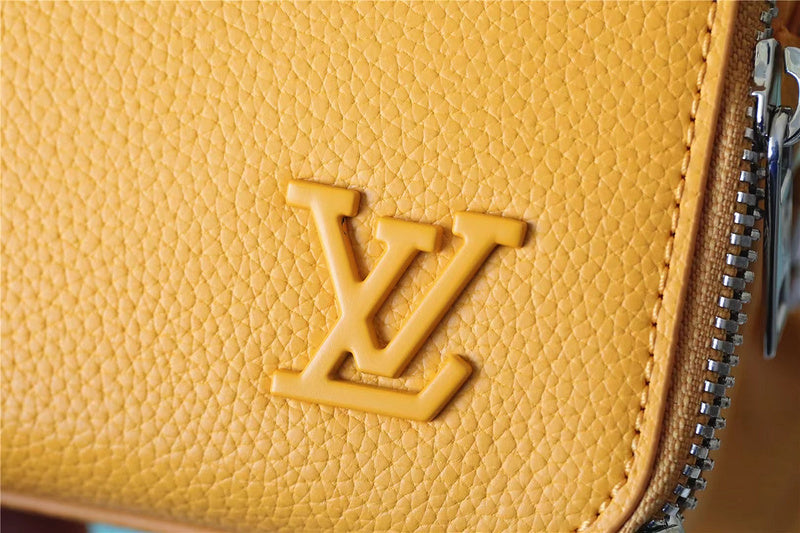 Franco Shops - Louis Vuittons  - 9974