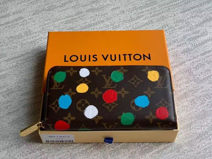 Franco Shops - Louis Vuittons  - 15756