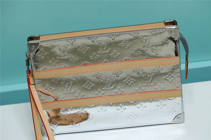 Franco Shops - Louis Vuittons  - 10761