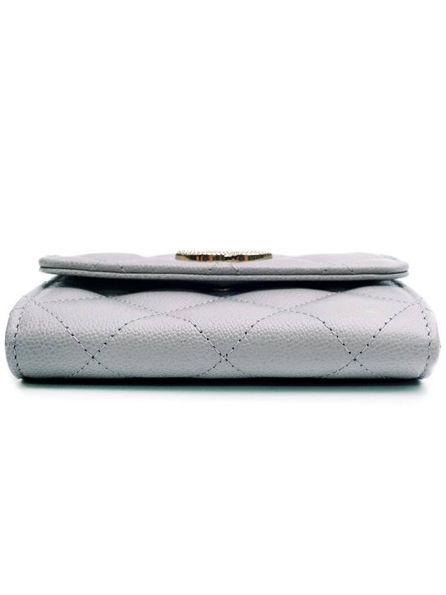 CC Logo Flap Caviar Leather Card Wallet Light Grey Chanel