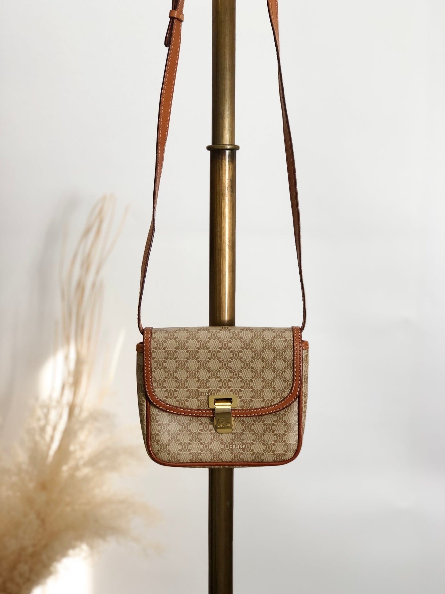 CELINE Macadam Flap Shoulder bag Beige Vintage vtaawi