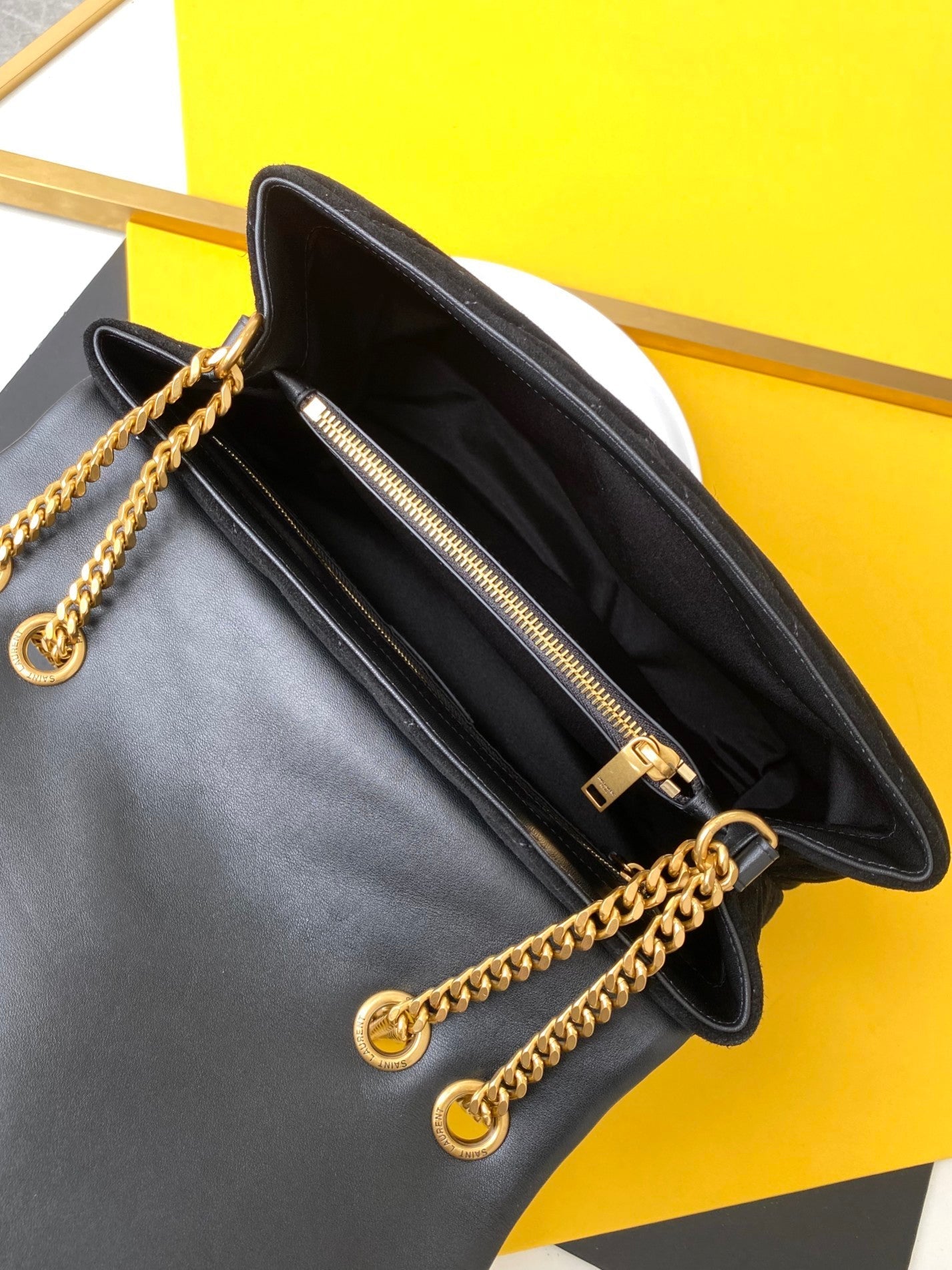 Yves Saint Laurent Loulou Medium Chain Bag