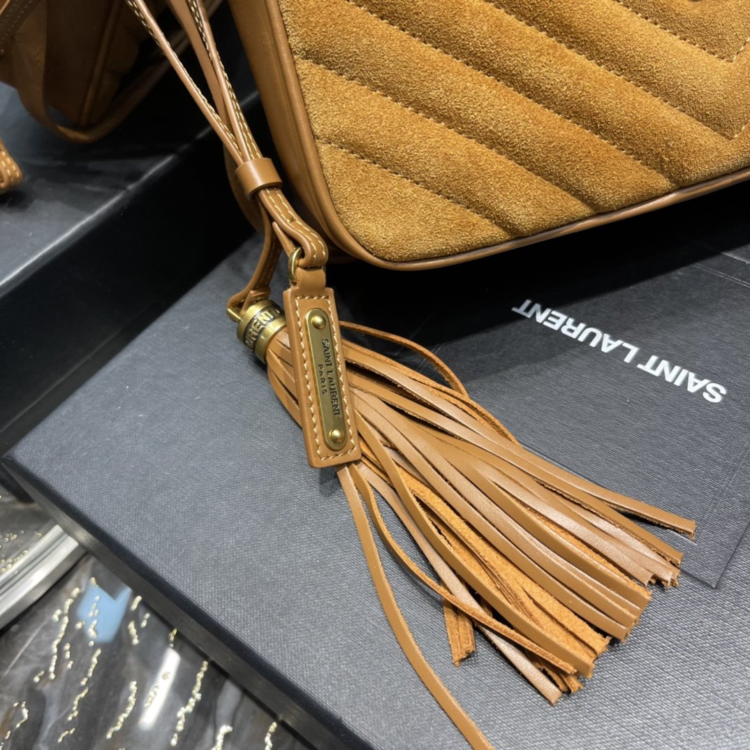 Yves Saint Laurent Lou Camera Bag