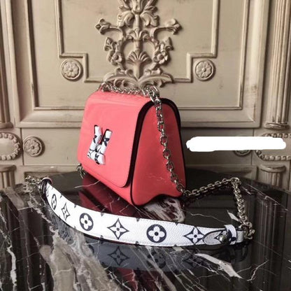LV Twist PM Monogram Vernis Leather Rose Poudre
