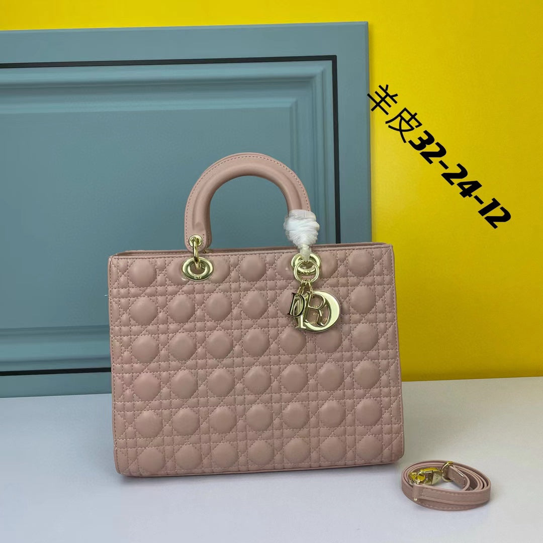 DR335 Large Lady Dior Bag / 12.5 x 10 x 4.5 inches
