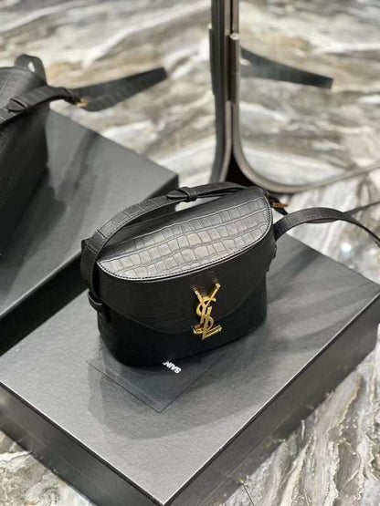 Yves Saint Laurent - Bags