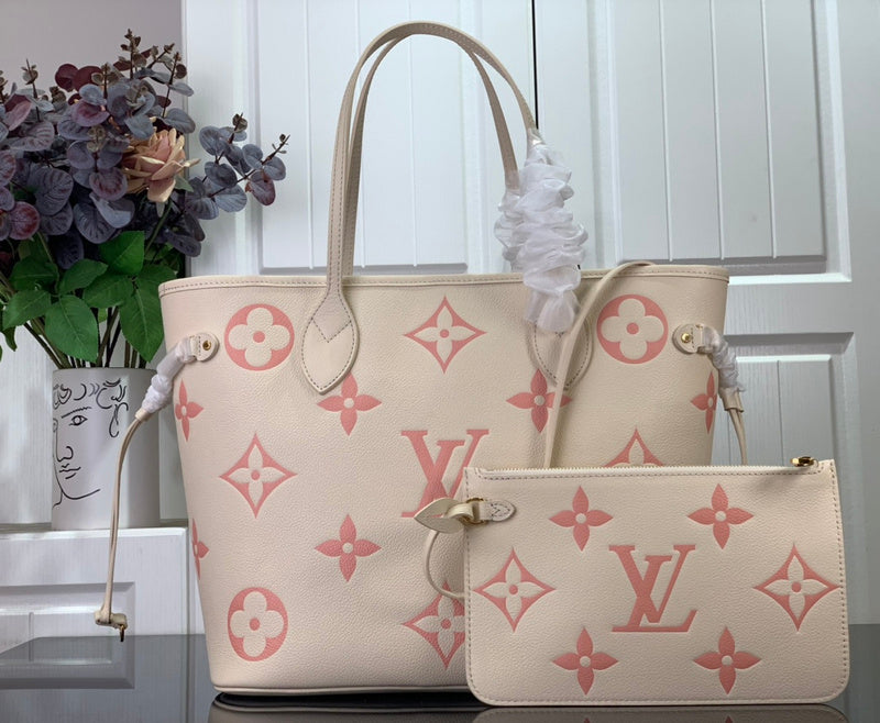 Franco Shops - Louis Vuittons  - 15816