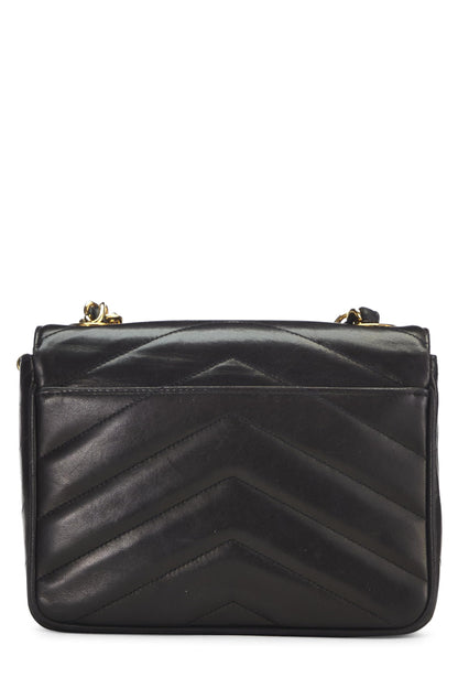 Chanel,  Black Chevron Lambskin Envelope Flap Mini, Black