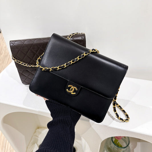 Chanel vintage box chain bag