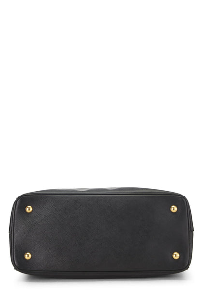 Prada,  Black Saffiano Executive Tote Medium, Black