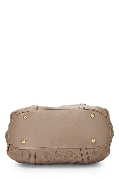 Louis Vuitton,  Gris Pearl Monogram Mahina Leather Lunar PM , Beige