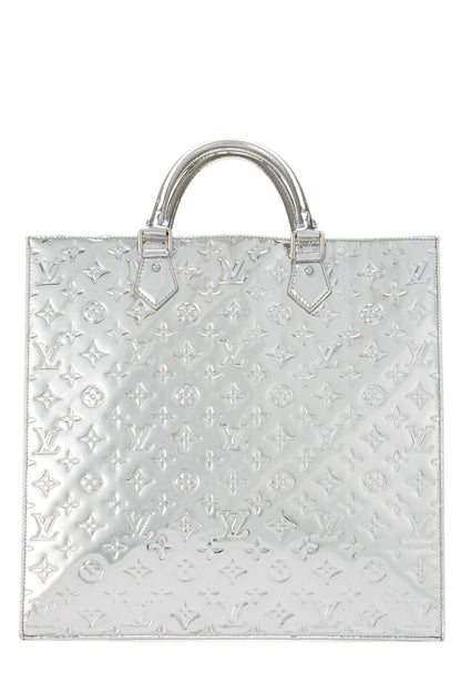 Louis Vuitton,  Silver Monogram Miroir Sac Plat, Silver