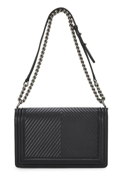 Chanel,  Black Chevron Calfskin Boy Bag Medium, Black