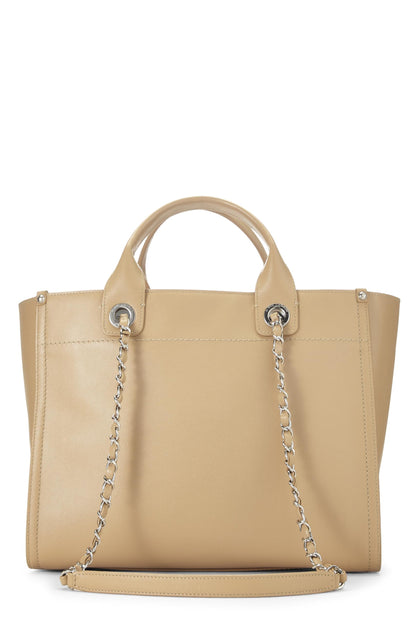 Chanel,  Beige Caviar Deauville Medium, Beige