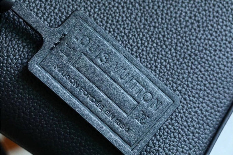 Franco Shops - Louis Vuittons  - 10810