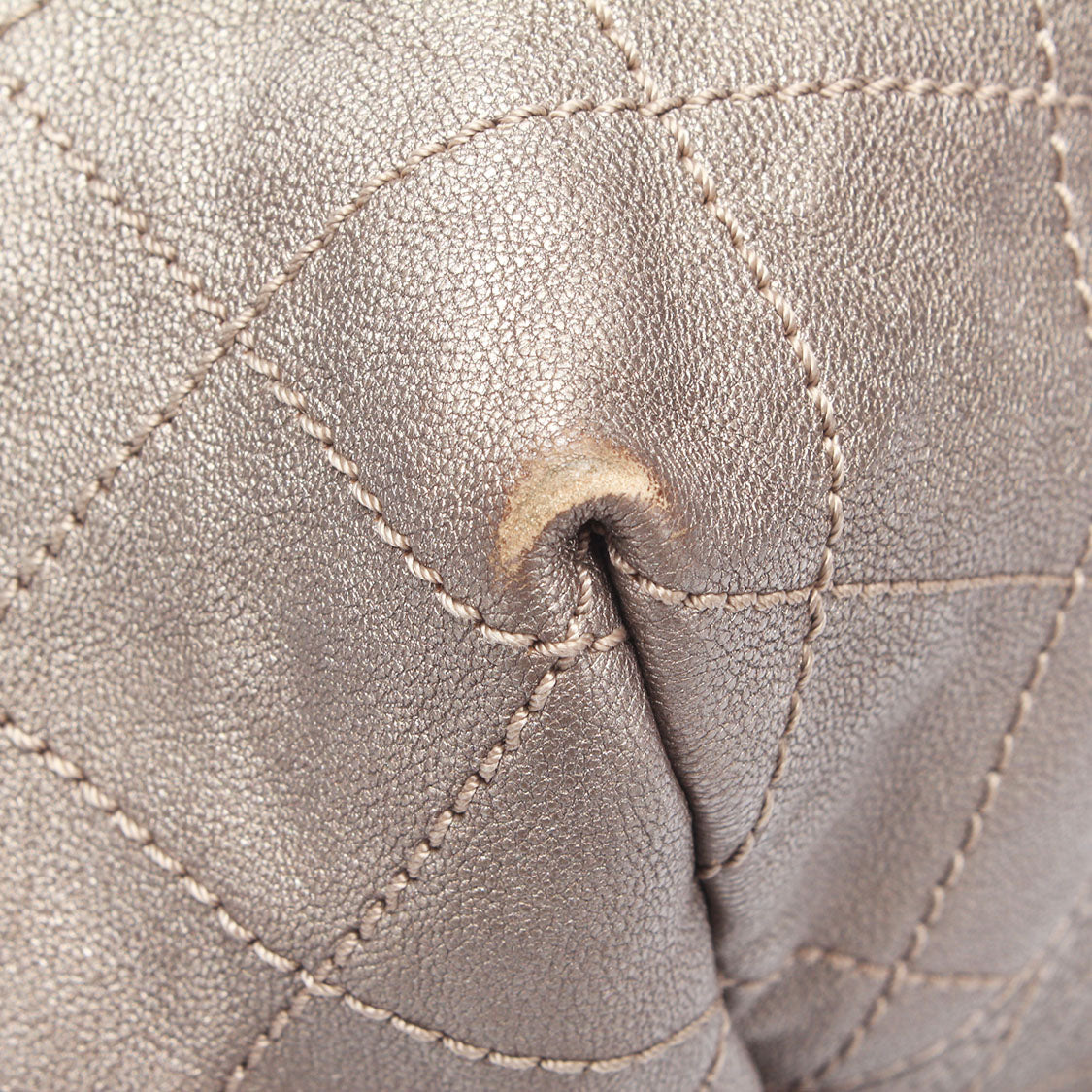 Chanel Coco Cabas Tote Leather Tote Bag in Good condition