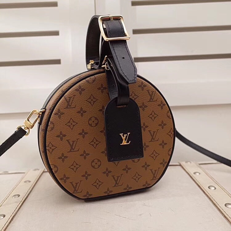Franco Shops - Louis Vuittons  - 15595