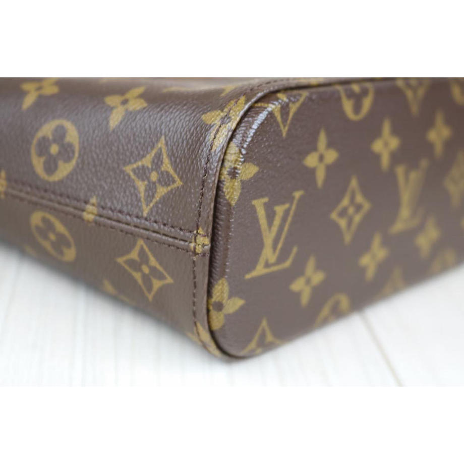 Rank SA ｜    LV Monogram Tote Bag ｜090515
